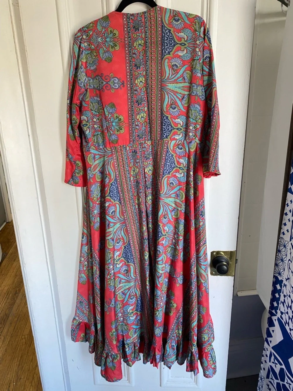 Vintage Silk Mix Over Shirt / Robe / Kimono with Ruffle and Bow Tie Detail - Picture 8 of 9